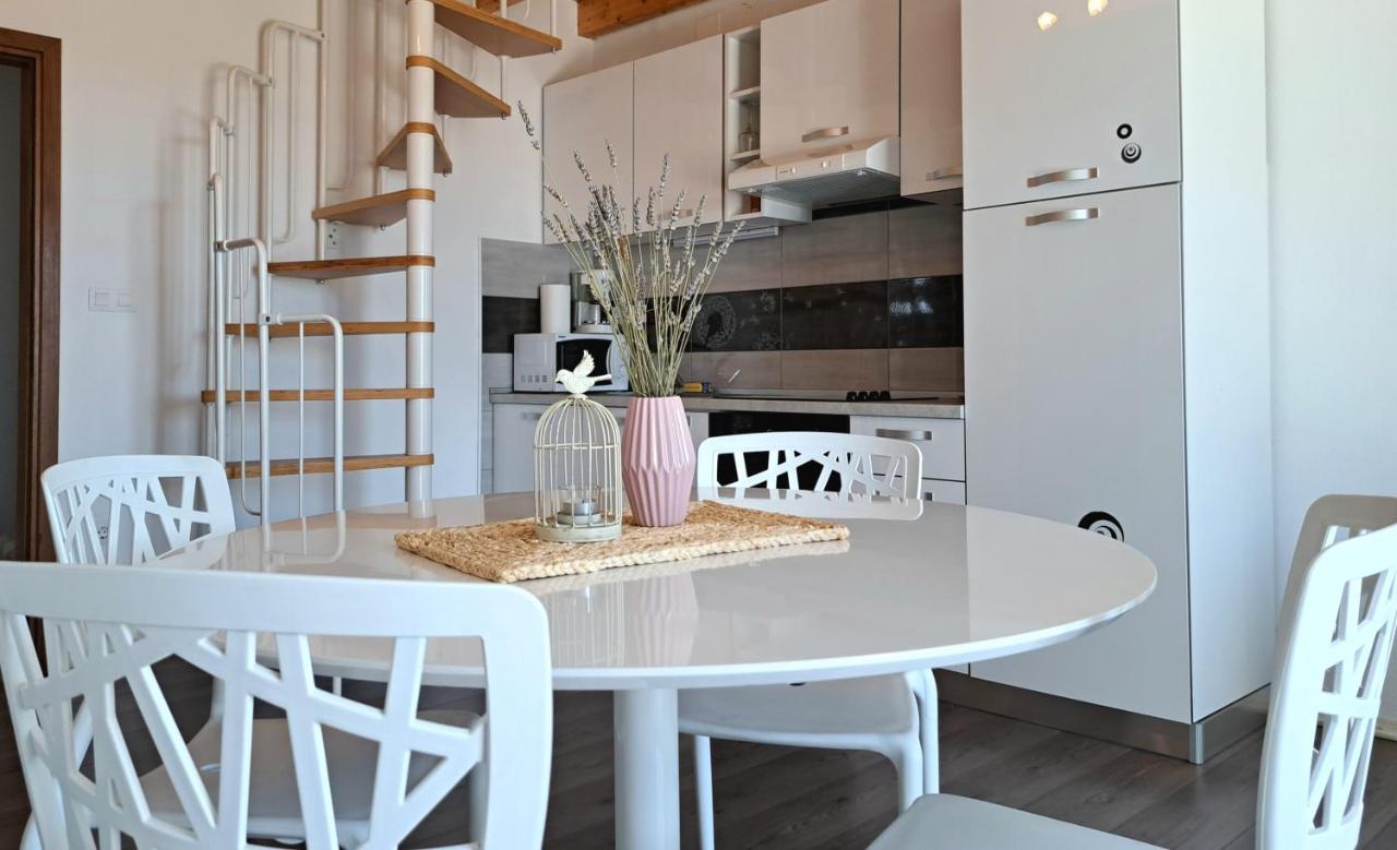 Apartment Oaza Mira Tribunj (Sibenik-Knin)