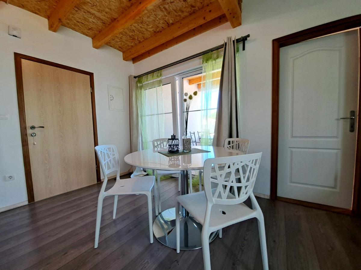 Oaza Mira Tribunj (Sibenik-Knin)