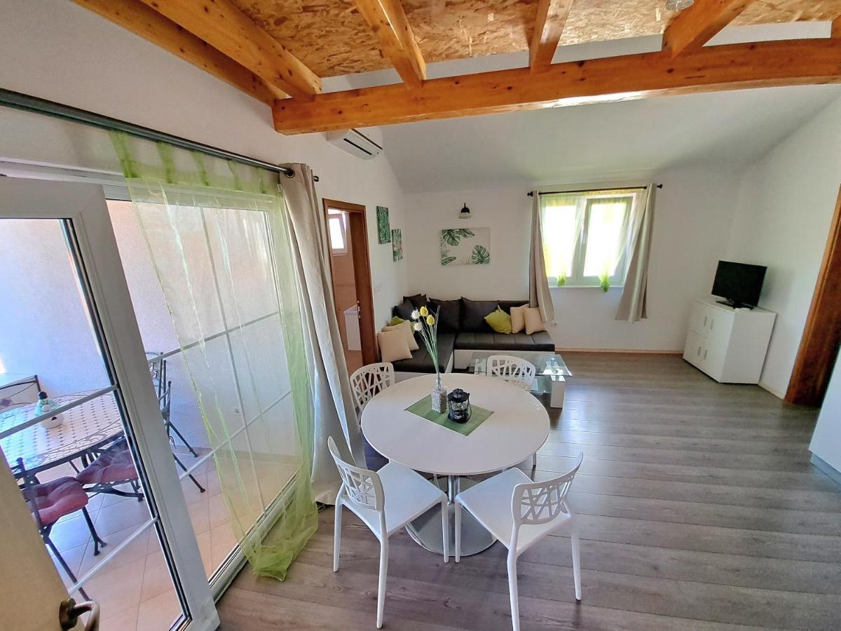 Oaza Mira Apartment